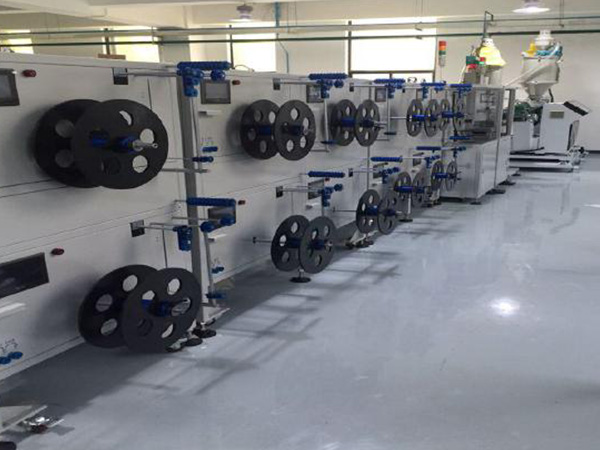 高速粒子成型機